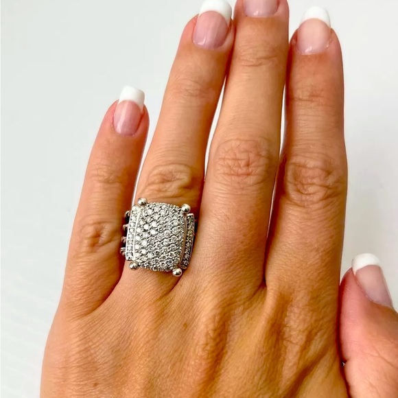 Gorgeous David Yurman Wheaton diamond ring - Picture 3 of 3